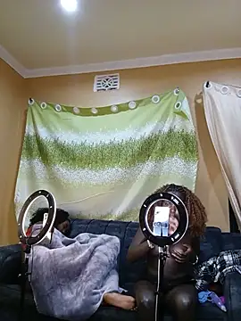 Cherrybabes - Last tipper gets a free whatsapp call