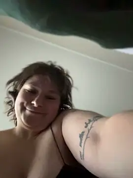 Kitten0760 - Try to cum for us naked
