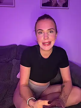 LorenaRosee - Jump to see my Boobs bounce 🥵🥵