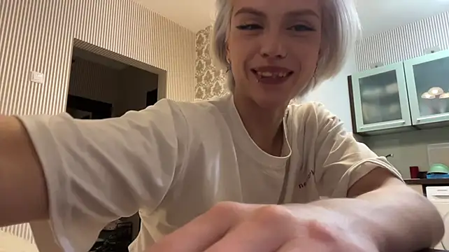 TamikaFeagler - pinch my nipples so that I get turned on