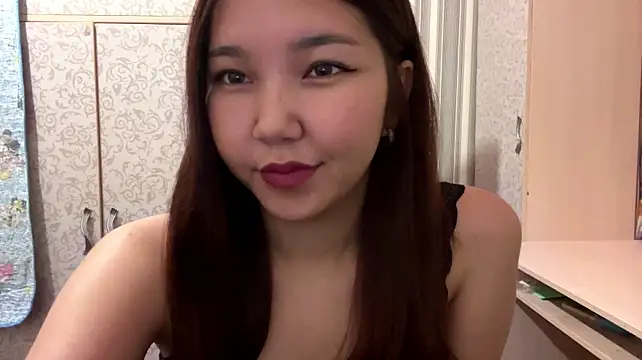 AnnettWinfrey - 10 sexy jumps for my chest