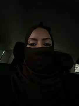 Qamar_Khalifa - TEASE ON PANTY