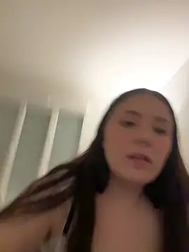Angela80 - Entièrement nue