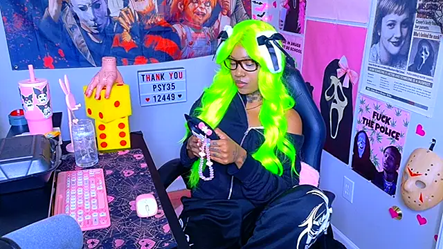 Spookiebaddie - naked😇 + oil