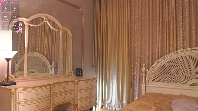 FrediaPfeiff - put u hot cum on my tits <3