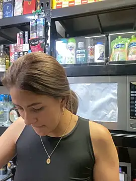Andrea_19blonde - Show boobs in Store