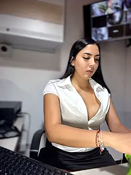I_AM_SOPHIE_ - RIDE DILDO🤫🍑+ SQUIRT AT WORK💦💦 | TS