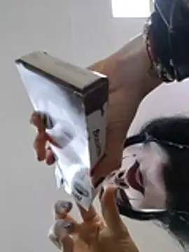 Taaylor33 - Plug anal in doggy