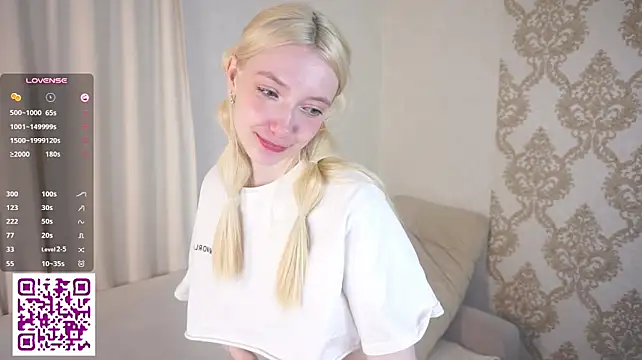 Bubblegum_babyyy - undress me -take off my top