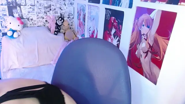 _HannaBanana - RIDE DILDO + OIL SHOW