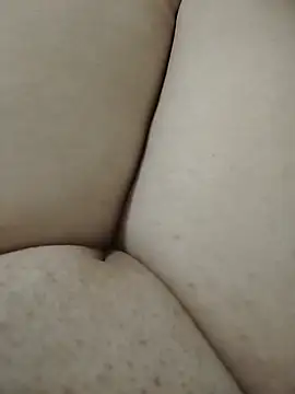 AndreaTH03 - Dildo show