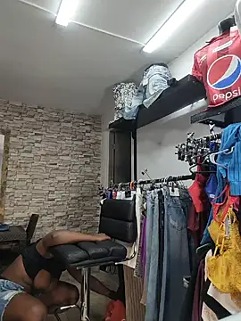 MAREIA_25 - HIDDEN CAM MAKE MY PUSSY SQUIRT ?