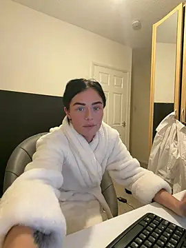 FlirtyFoxyxx - Lingerie tease