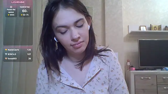 CeyaLier - Full body turn naked