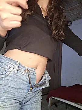 PocaHontas2026 - I'm really horny today, make me CUMM