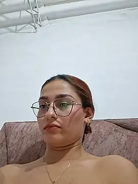 Ary-18 - Naked + spanking on the buttocks 🍑