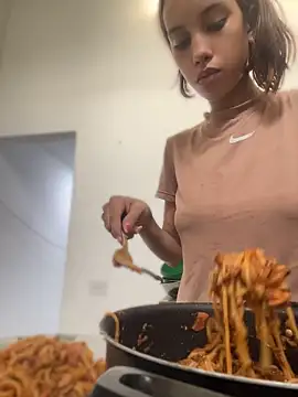 Hanna_saenzz - spread my ass so you can see inside it