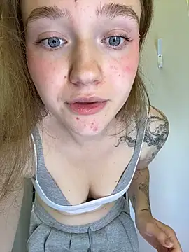 RussianWoman - stay in doggy and🍑show ass🍑in panty