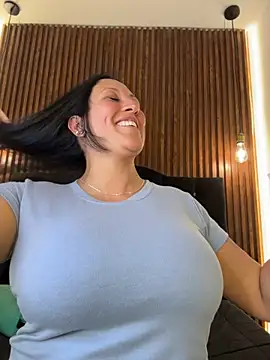 Cloe-Fire - plug in my ass 🥕🍑