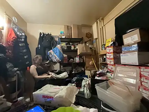 Snowbunnycake_131 - Put lush in pussy