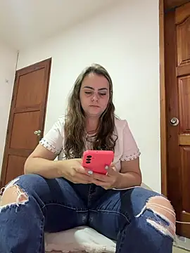 Im_Amelia - Get my pussy so hot it gets soaking wet