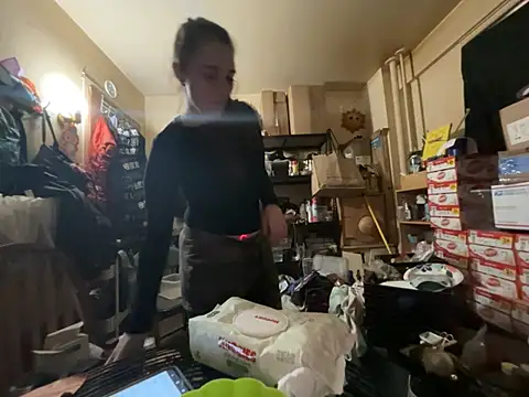 Snowbunnycake_131 - Put lush in pussy