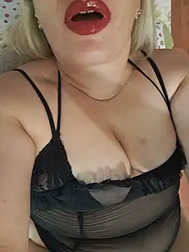 Tanya07 - Seksi seksi çorap yirtma