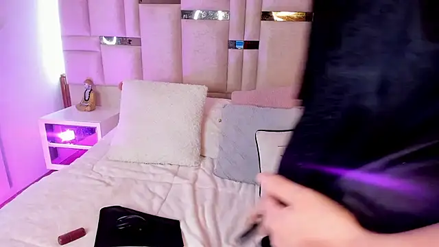 Mariana__thompson - Spank ass x15🍑
