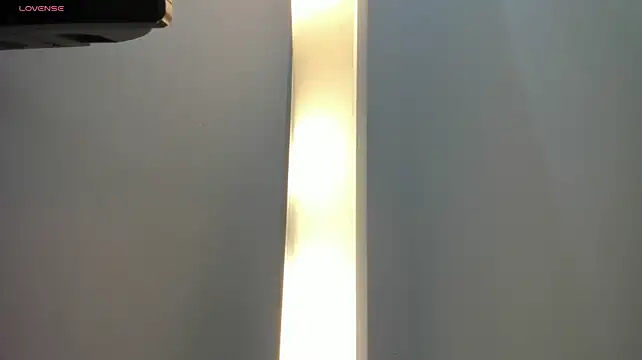 Emily_parkerr - PLAYING WITH SALIVA AND THE TONGUE