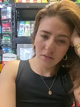 Andrea_19blonde - Zoom pussy