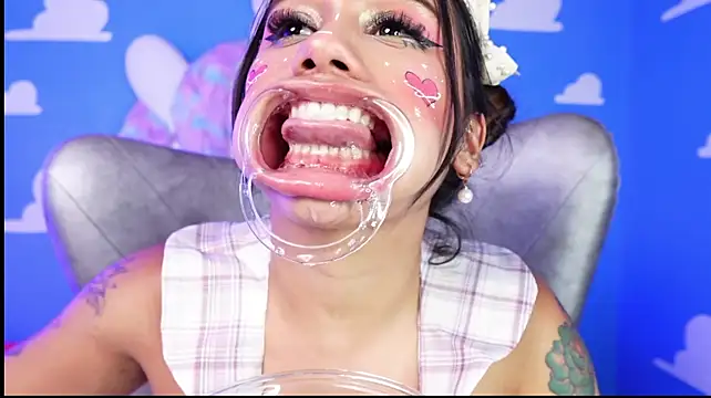 Foxy_samy - destroyed make up with sloppy saliva