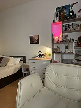 Kimbeam - CUM AND SQUIRT A LOT