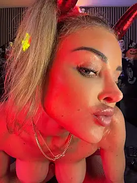 MilaMaaay - ✨BUTT PLUG AHEGAO🫦✨
