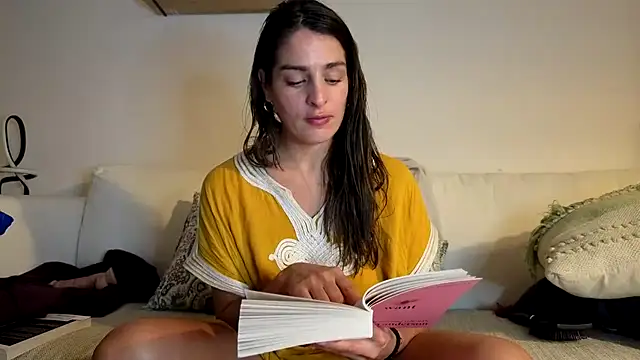 Camii2244 - Spanks until ass red