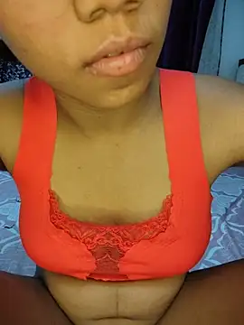 Mini-cutie - Boobs and oil show