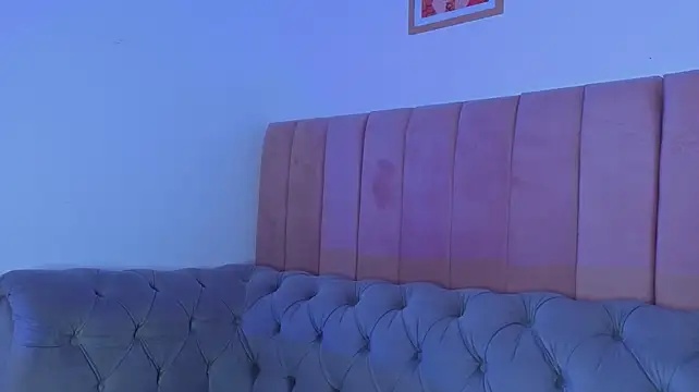 ScarlettVelvet1 - SHOW ARMPITS AND FEETS