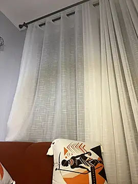 Sexxyronn - SPOIL ME DADDY