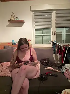BadGirl-Energy - 😈Show Pussy 1min