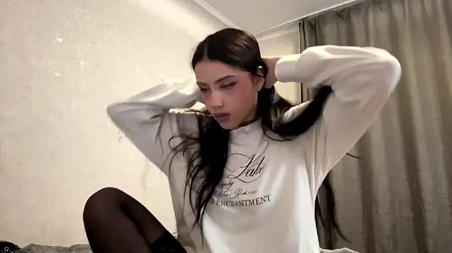 Gloria_Line - I'll stick my tongue out all the way to