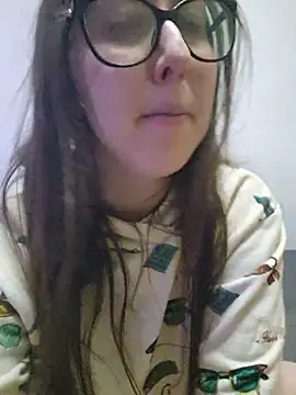 Sarah459 - Nyál cicire és puncira