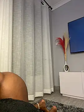 Sexxyronn - SPOIL ME DADDY