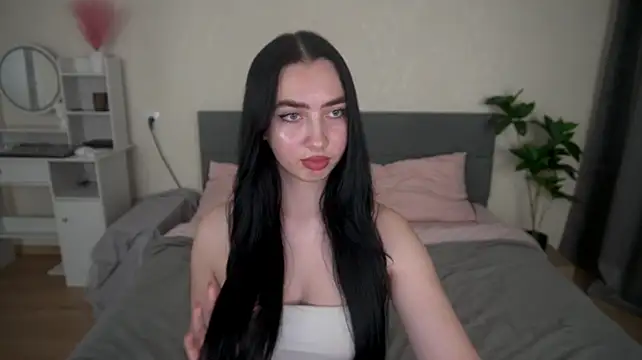 WildKittenX_ - doggy without panties