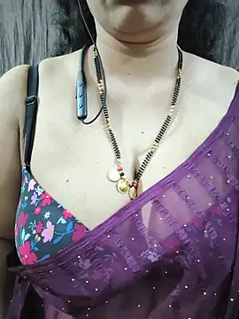 Bhuvana_555 - Boobs on honey