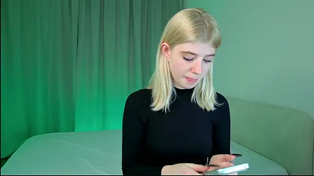 Bella_amory - Flash pussy
