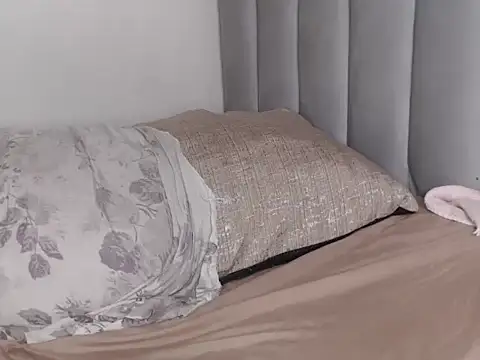 MeekyCurvyAss_ - Show pussy