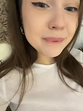Peachy_Dream - rub my clit with dildo in store !!!