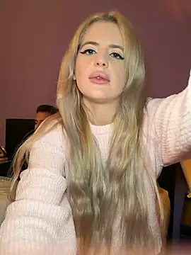 Holly-Glamour - Boobies last tip Stranger Video