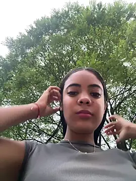 NAUGHTY_LITTLE_18 - SUCK BOBIES STRANGER IN THE PARK🔥😈