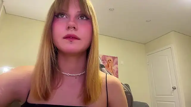 NelliGilbert - Show my tongue with the piercing