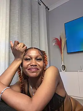Sexxyronn - SPOIL ME DADDY